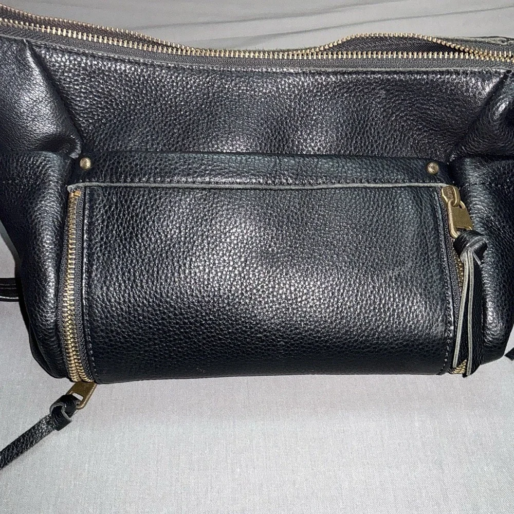 The Sak Hobo Bag Womens Leather Hobo Shoulder Bag With Bag Charm *read